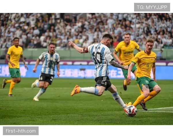 莫利纳防守突飞猛进，球队后防稳固战斗力飙升