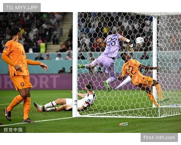 范加尔战术体系解析:高位逼抢与控球主导的现代足球实践 范加尔战术体系解析:高位逼抢与控球主导的现代足球实践